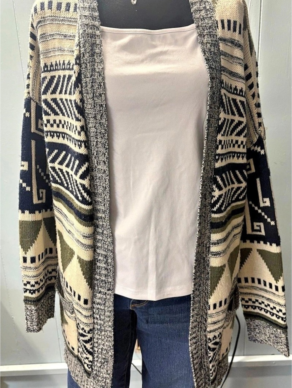 Charlotte Russe Aztec Print Open Cardigan Green & Cream Medium